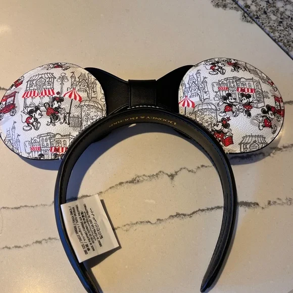 Disney 2026Dooney & Bourke Mickey Mouse & Minnnie Mouse Main street Ears